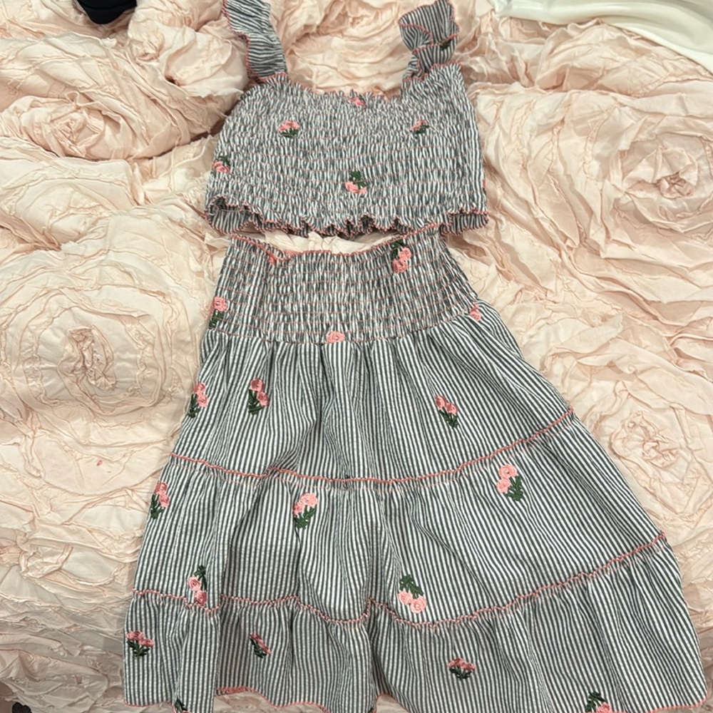 Skirt and crop top set